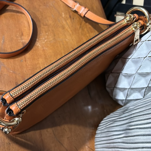 2000 Coach Orange Mia Crossbody Double Zip Compartments Hidden Snap Closure NWOT - Picture 6 of 16